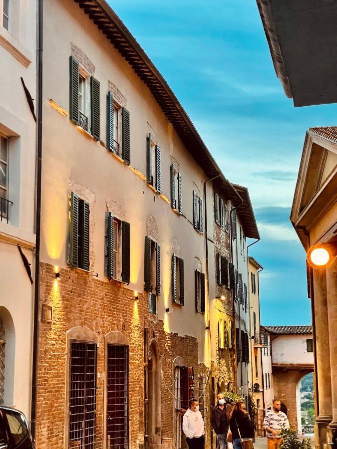 Aparthotel Palazzo Barbini Dimora Storica Castiglione del Lago Exterior foto