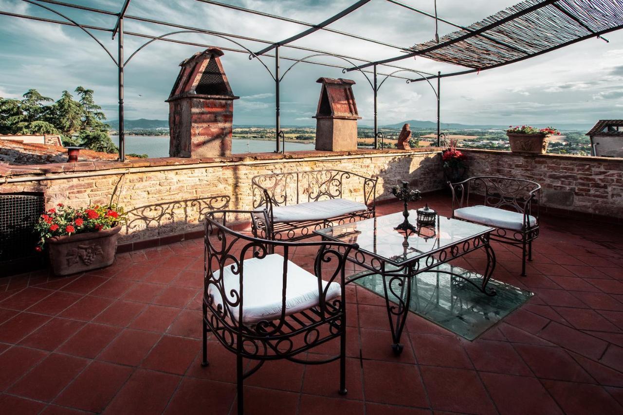 Aparthotel Palazzo Barbini Dimora Storica Castiglione del Lago Exterior foto